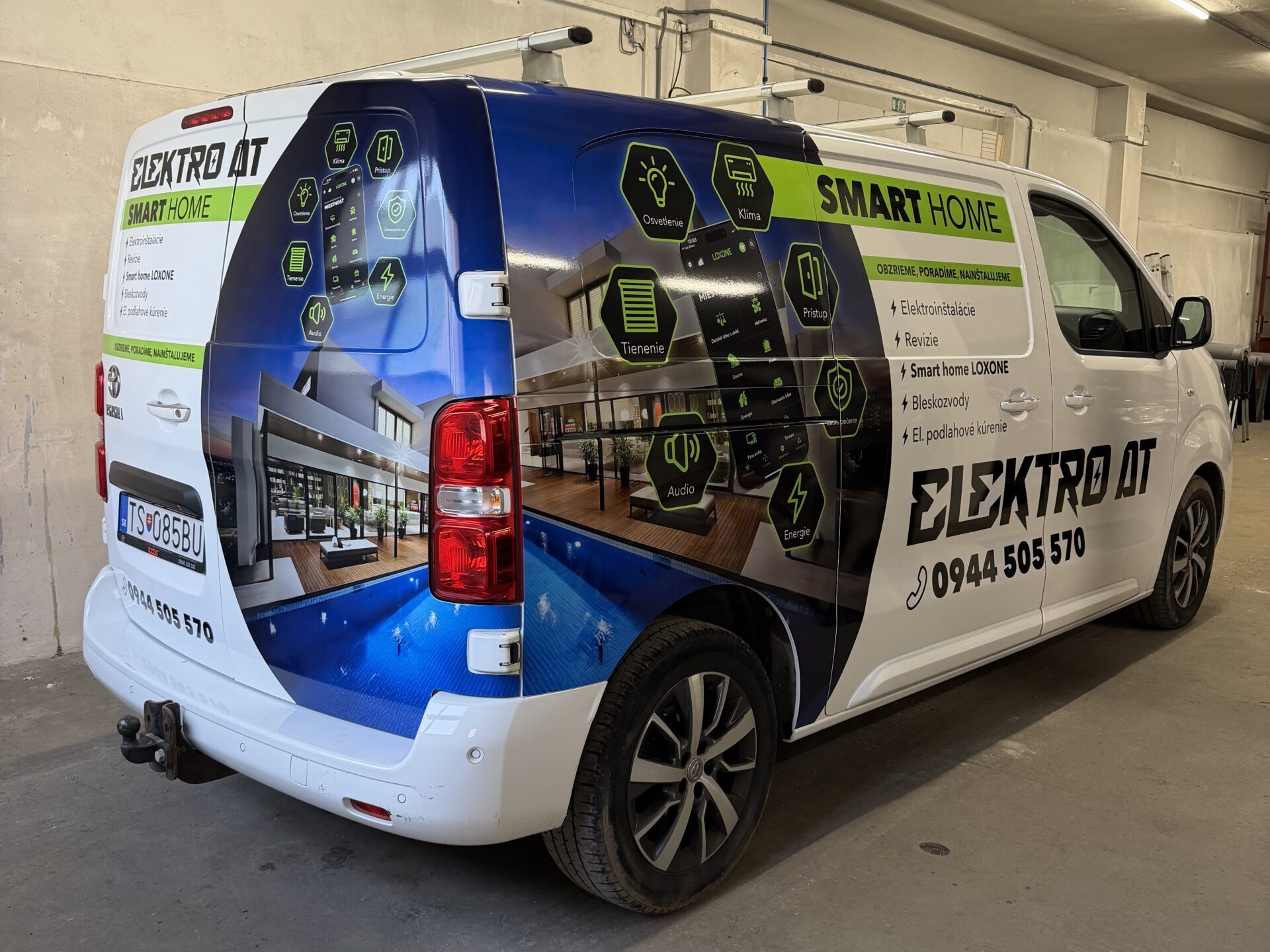 Polep Toyota Proace biela